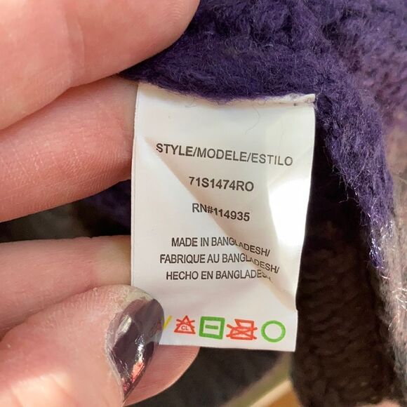 Cloth by RD International Color Block Crew Neck - Picture 8 of 10